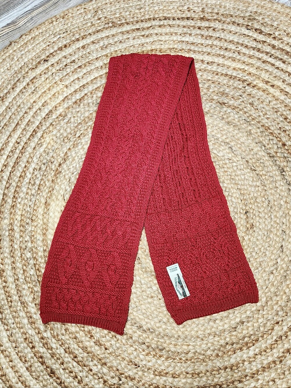 Aran Crafts Wool Honeycomb Red Scarf Unisex Ireland 64x9 Inch Cable Knit Celtic - Picture 4 of 11